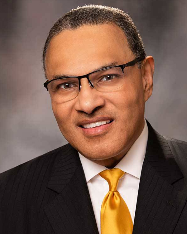 2025_mcgovernk_hrabowski_award_600_750