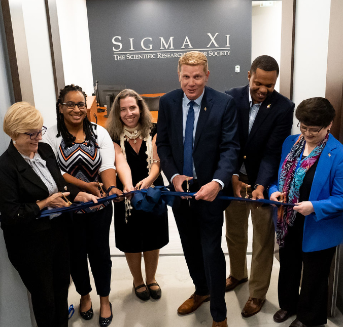 Boxyard_office_ribboncutting_B Boxyard_office_ribboncutting_B